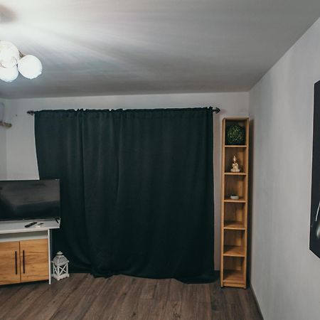 Insomnia Studio Szörényvár Kültér fotó