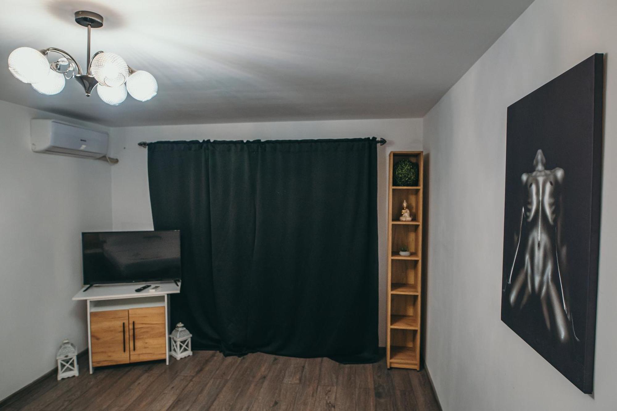 Insomnia Studio Szörényvár Kültér fotó