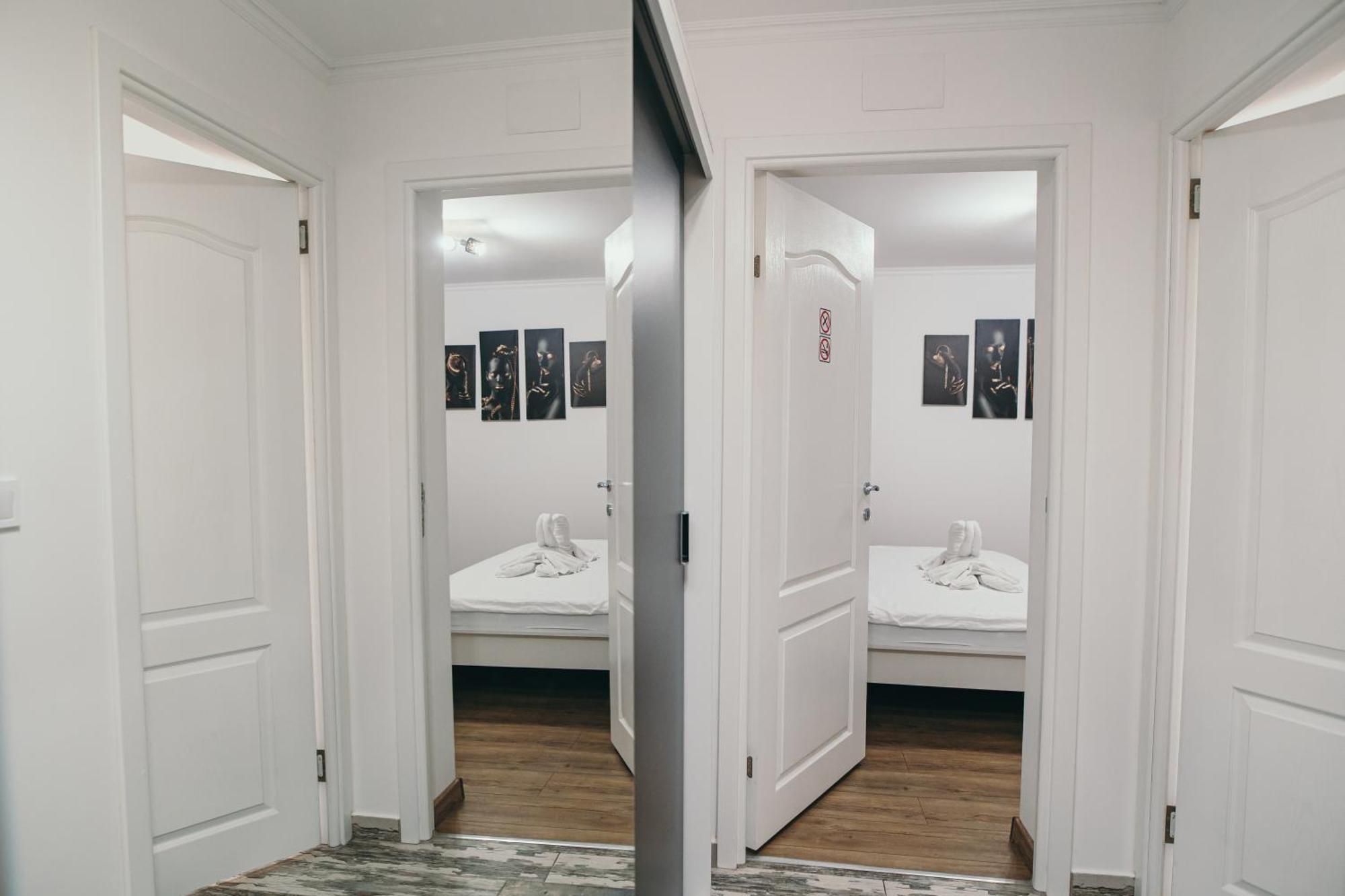 Insomnia Studio Szörényvár Kültér fotó