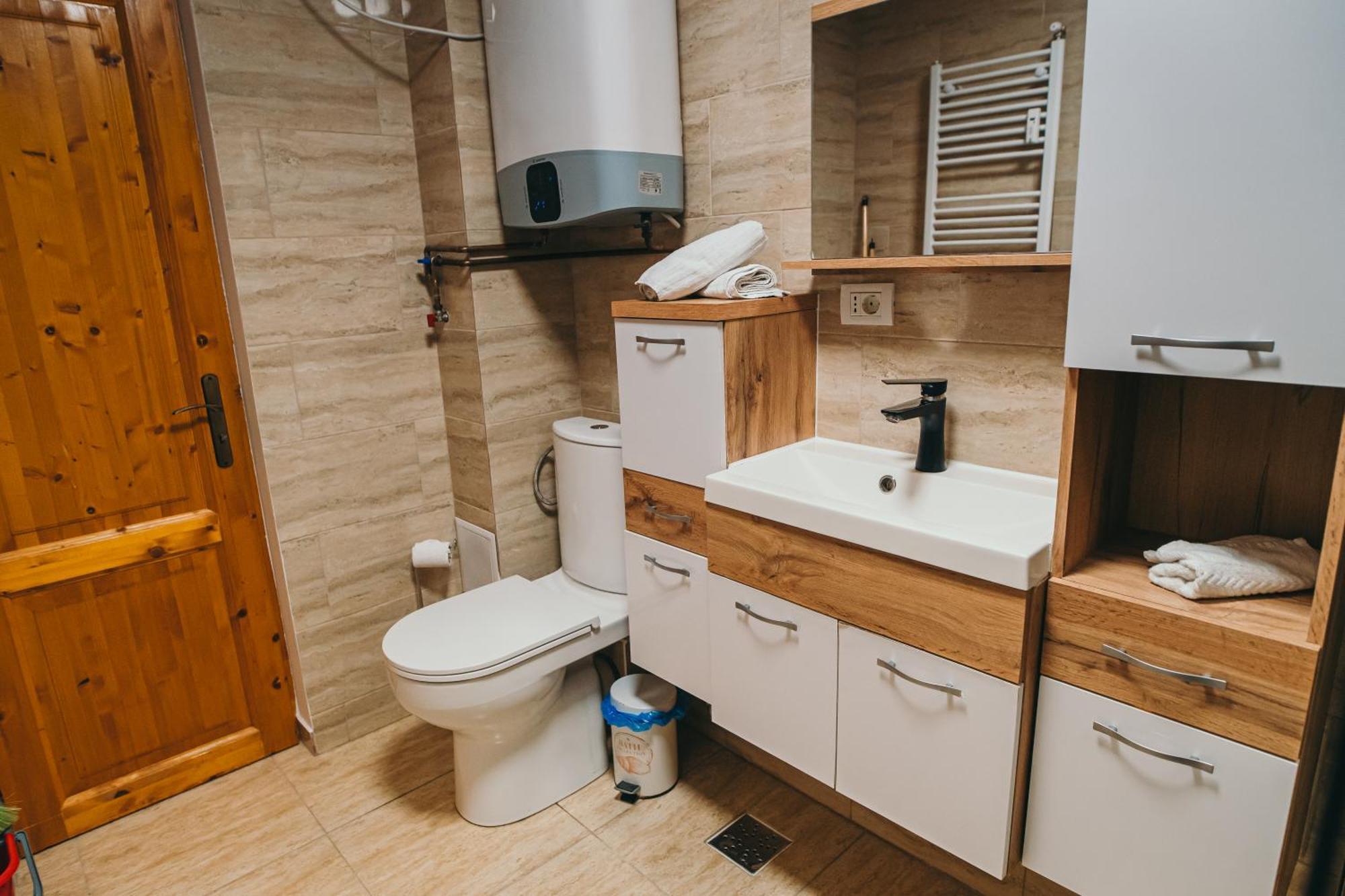 Insomnia Studio Szörényvár Kültér fotó