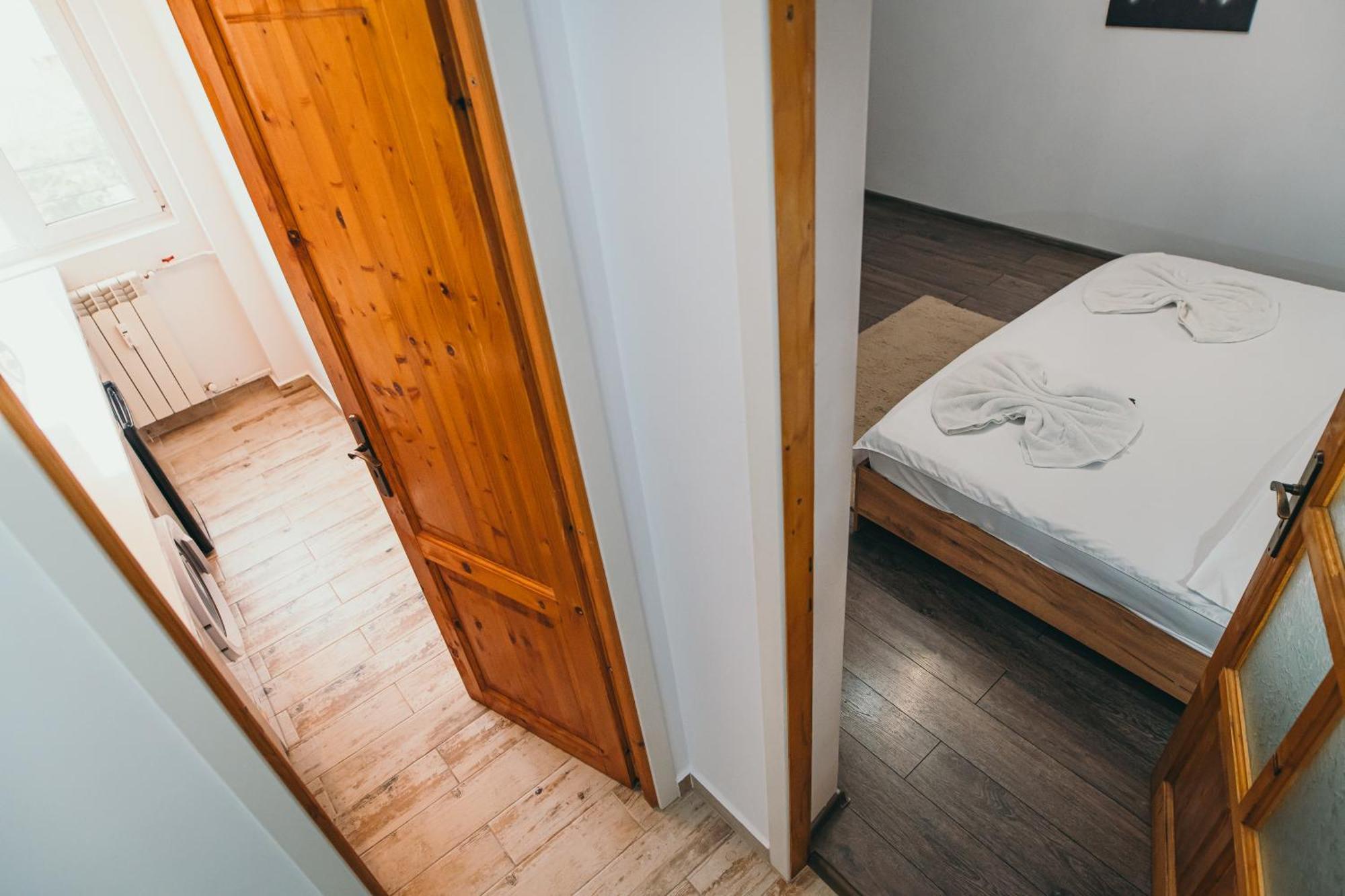 Insomnia Studio Szörényvár Kültér fotó