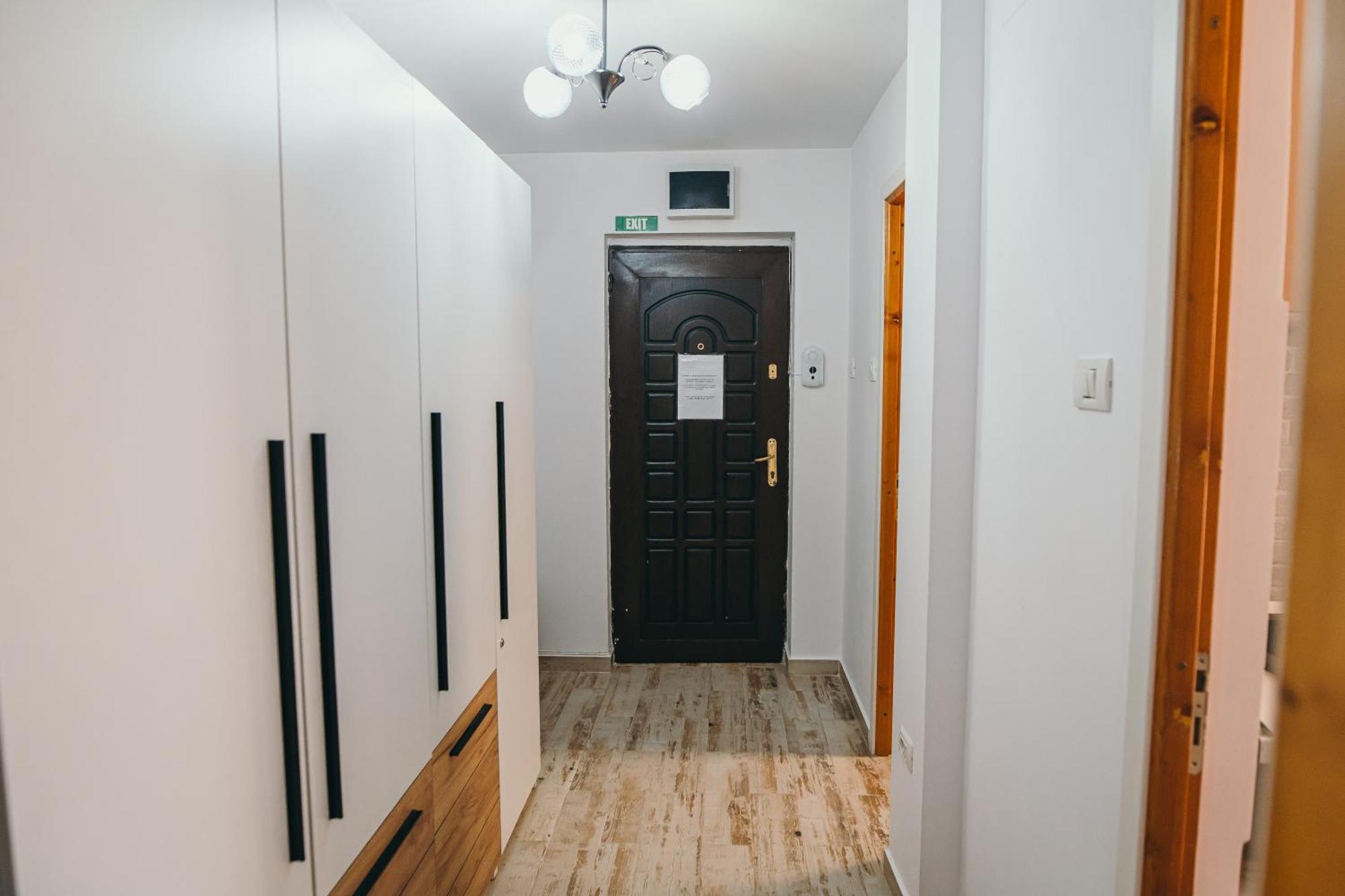 Insomnia Studio Szörényvár Kültér fotó