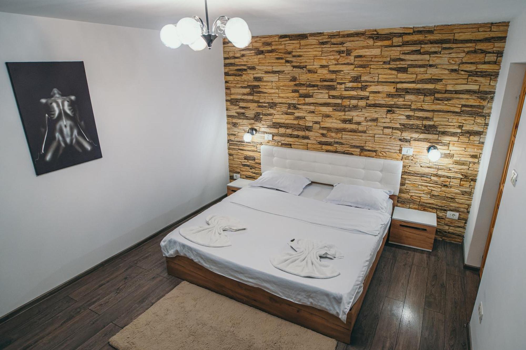 Insomnia Studio Szörényvár Kültér fotó